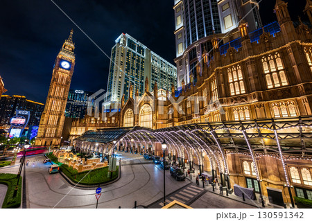 マカオ　コタイ地区の夜景　コンラッド マカオ コタイ セントラルなど 130591342