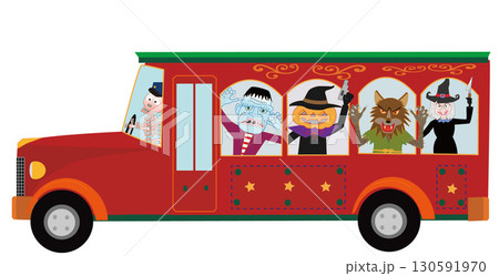 バスでパレードしているハロウィンのキャラクターたち。 130591970