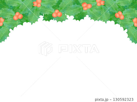 ヒイラギと赤い実の水彩クリスマス背景パターン 130592323