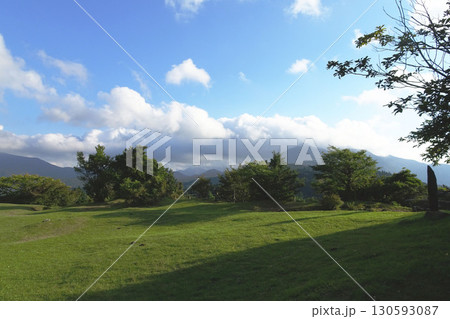 足柄城址公園:主郭の広場【足柄山】静岡県駿東郡/神奈川県南足柄市・9月 足柄城址公園:主郭の広場【足柄山】静岡県駿東郡/神奈川県南足柄市・9月 130593087