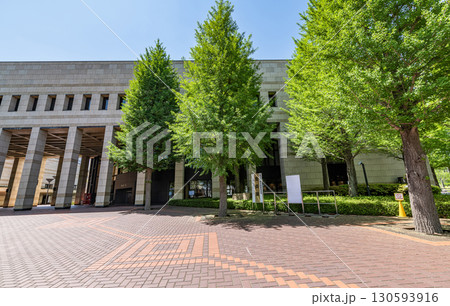 栃木県宇都宮市　快晴の栃木県総合文化センター 130593916