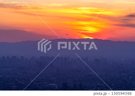 《大阪府》大阪の全景夜景・ぼくらの広場の眺望 130594398