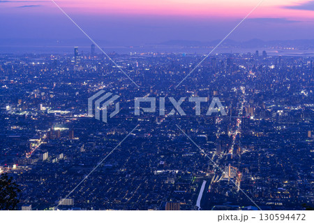《大阪府》大阪の全景夜景・ぼくらの広場の眺望 130594472