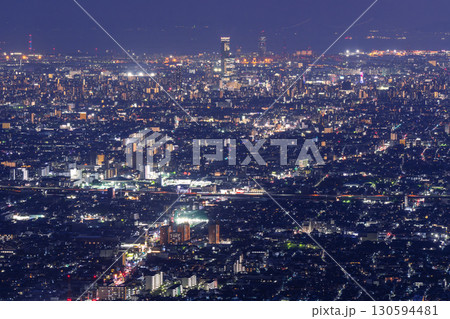 《大阪府》大阪の全景夜景・ぼくらの広場の眺望 130594481