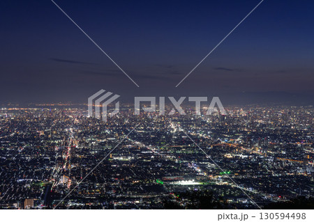 《大阪府》大阪の全景夜景・ぼくらの広場の眺望 《大阪府》大阪の全景夜景・ぼくらの広場の眺望 130594498