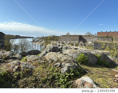 フィンランドのスオメンリンナ島の景色 130595349