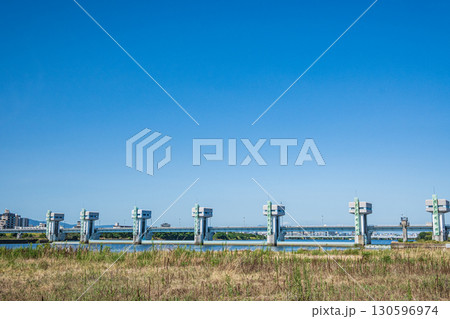 淀川大堰　大阪市 130596974