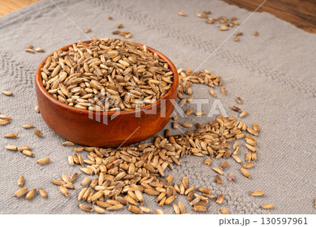 Milk thistle seeds, silybum marianum grains, dry blessed milkthistle fruits, variegated thistle kernels Milk thistle seeds, silybum marianum grains, dry blessed milkthistle fruits, variegated thistle kernels 130597961