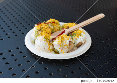 Dahi Puri chat indian snack. Dahi Batata Puri Dahi Puri chat indian snack. Dahi Batata Puri 130598042