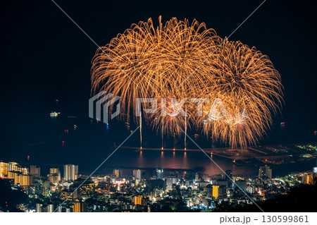 【静岡県】熱海100万ドルの夜景と海上花火 130599861