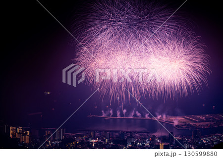 【静岡県】熱海100万ドルの夜景と海上花火 130599880