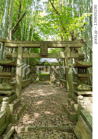 十禅寺山の金剛峰付近にある日吉神社（岡山県玉野市） 130600290