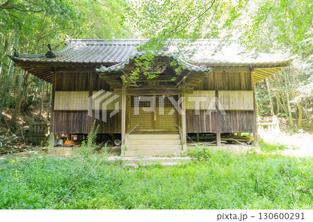 十禅寺山の金剛峰付近にある日吉神社（岡山県玉野市） 130600291
