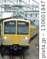西所沢駅を発車する 西武新101系 2+2編成 130601847