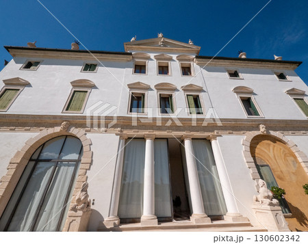 Villa Ghislanzoni Curti in Vicenza Elegant Venetian Villa in Italy Villa Ghislanzoni Curti in Vicenza Elegant Venetian Villa in Italy 130602342