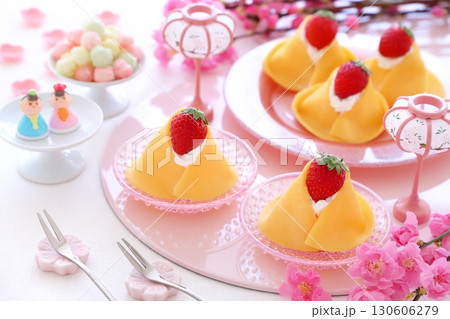 おひな祭りのデザート おひな様クレープ おひな祭りのデザート おひな様クレープ 130606279