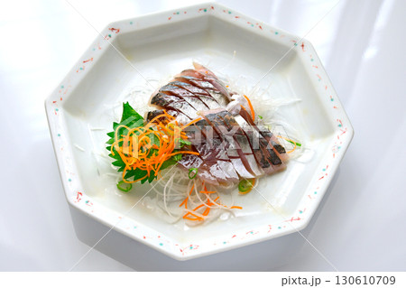 鯵の刺身 鯵の刺身 130610709