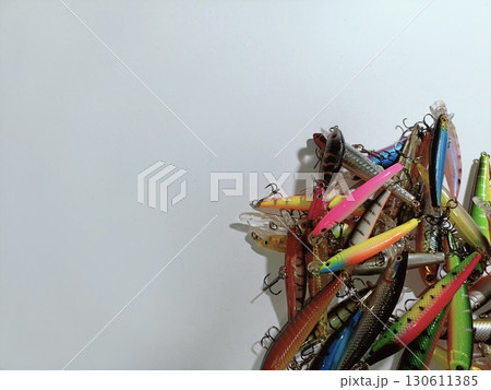 ごちゃ混ぜになったルアーの塊 130611385