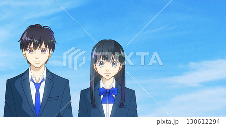 広がる青空、高校生または中学生の男女のアニメ風イラスト、右に余白 広がる青空、高校生または中学生の男女のアニメ風イラスト、右に余白 130612294