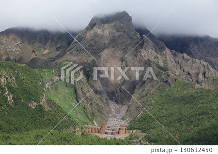 火山 火口 桜島 130612450