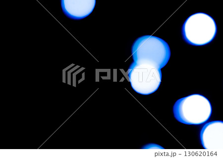 ブルーカラー系玉ボケイメージ (写真素材) タイトル変更 ブルーカラー系玉ボケイメージ (写真素材) タイトル変更 130620164