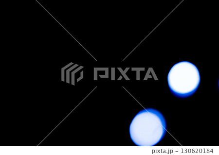 ブルーカラー系玉ボケイメージ (写真素材) タイトル変更 ブルーカラー系玉ボケイメージ (写真素材) タイトル変更 130620184