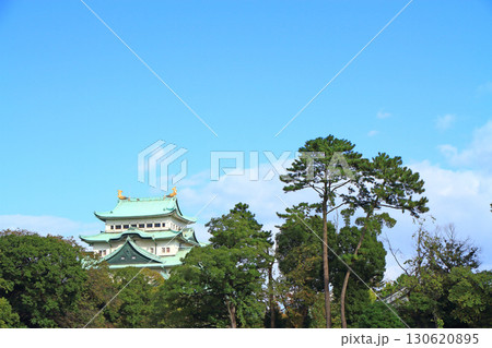 愛知県名古屋市、名古屋城の風景 130620895