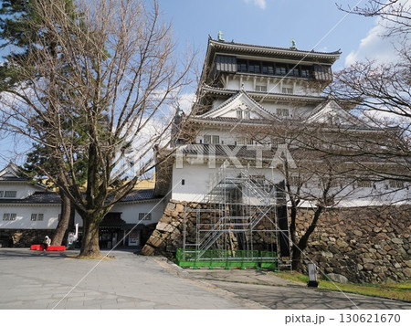 白壁の記憶 ― 小倉城に刻まれた時と修復の余韻 130621670