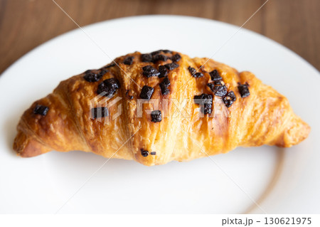 美味しいチョコクロワッサン 130621975