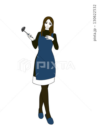 お玉 を持つ 紺色の エプロン姿の オシャレ で 強そうな 女性 お玉 を持つ 紺色の エプロン姿の オシャレ で 強そうな 女性 130622532