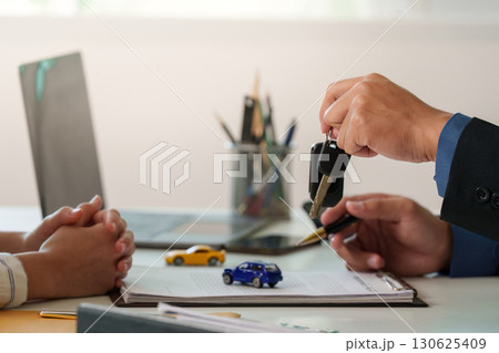Car Insurance Discussion with Model Cars and Keys Car Insurance Discussion with Model Cars and Keys 130625409