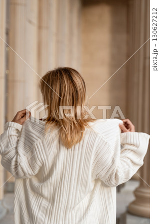 Woman White Cardigan Outdoor Fashion Model Back Photo Style Beige Columns Fall Woman White Cardigan Outdoor Fashion Model Back Photo Style Beige Columns Fall 130627212