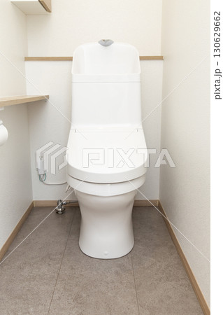 新築住宅のトイレ 新築住宅のトイレ 130629662