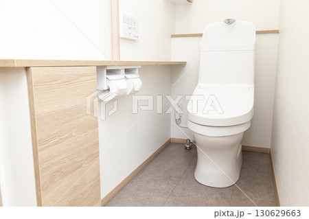 新築住宅のトイレ 130629663
