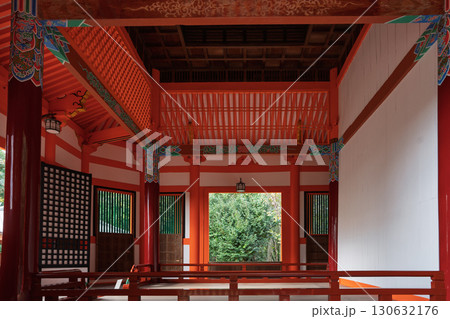 朱色に映える京都府八幡市の八角堂を撮影 朱色に映える京都府八幡市の八角堂を撮影 130632176