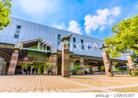 日本の横浜都市景観9月8日。横浜市営地下鉄 仲町台駅などを望む 日本の横浜都市景観9月8日。横浜市営地下鉄 仲町台駅などを望む 130635307