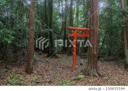 京都府木津川市の里山の風景が広がる山背古道 130635594