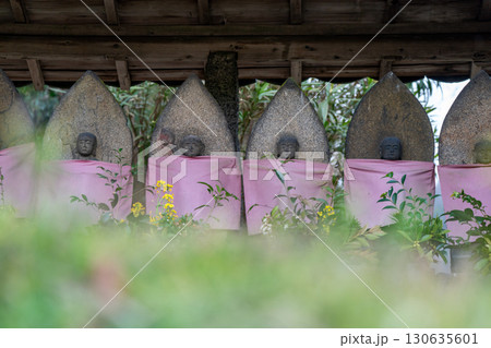 京都府木津川市の里山の風景が広がる山背古道 130635601