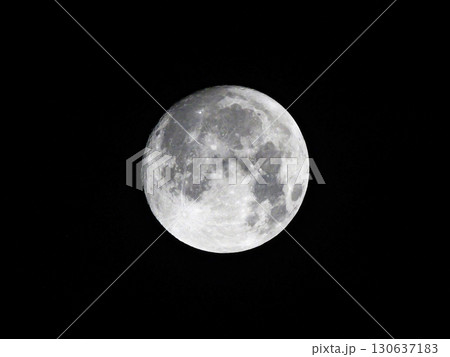 月（2025年9月7日） 130637183