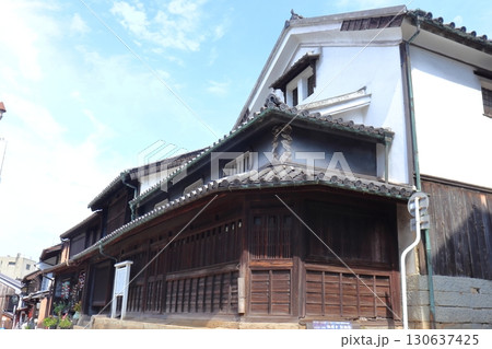 鞆の浦の古い町並み（鞆の津の商家） 130637425