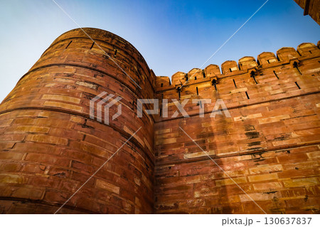 アーグラ城塞の塔 アーグラ城塞の塔 130637837