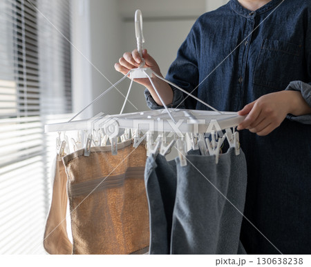 家事をする女性 130638238