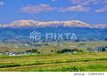 恋人坂からの眺望・飯豊山（福島県・喜多方市） 130641641