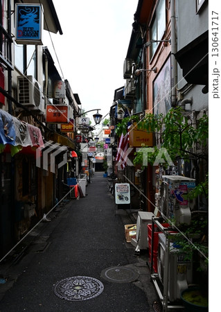 新宿ゴールデン街路地裏 新宿ゴールデン街路地裏 130641717
