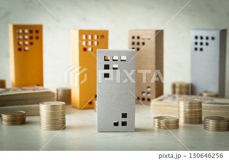 不動産と現金　高層マンション　固定資産税　修繕積立金 130646256