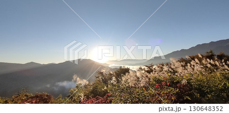 幻想的な雲海の大瀑布・魚沼「滝雲」の絶景 幻想的な雲海の大瀑布・魚沼「滝雲」の絶景 130648352