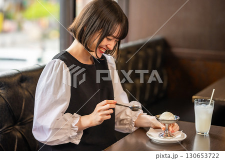 ,カフェ,カフェテリア,コーヒーショップ,ティーショップ,喫茶店 130653722