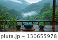 山の中にあるお洒落なカフェ 130655978
