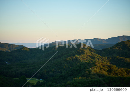 西谷の森公園展望台から見る北摂の山並み 西谷の森公園展望台から見る北摂の山並み 130666609