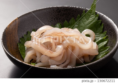 ［山形県産］皮付き　するめいか刺身 130672211